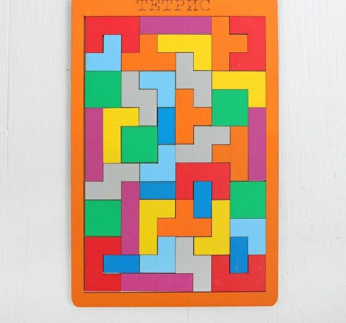 Wooden tetris puzzle in painted plywood - spatial thinking and fine motor tool